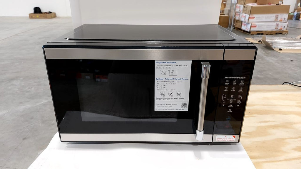 Hamilton Beach 1.1 cu ft Countertop Microwave Ovens in Stainless Steel