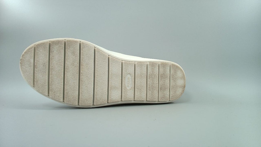 Dr. Scholl's Womens Time Off Win Sneaker White/Tofu Fabric 8.5 M