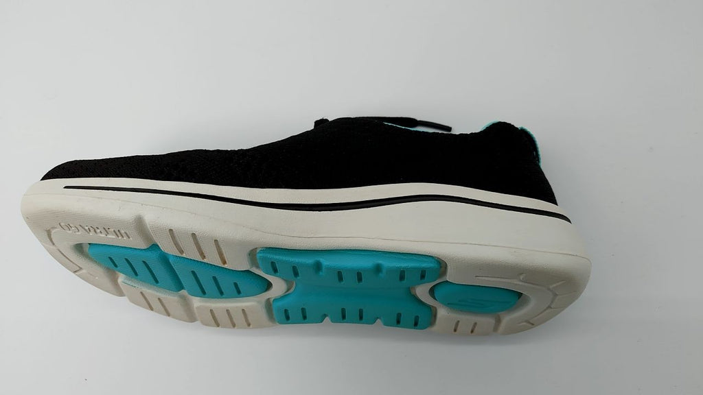 Arch Fit Lace-Up Sneakers Black Aqua Women's Plus Size 7.5 M