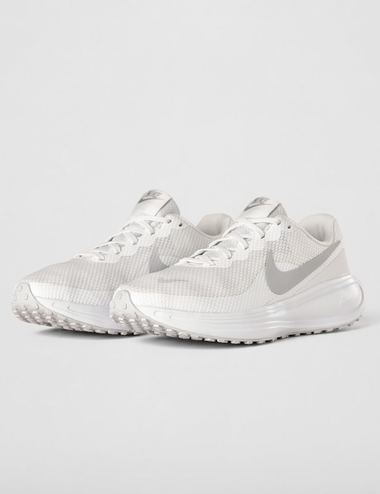 Nike Women's Revolution 8 Road Running Shoes, White/Pure Platinum, 9