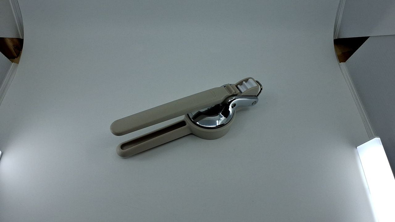 Chef'n FreshForce Slicer - Easy Handheld Tool for Fruits & Veggies, Taupe