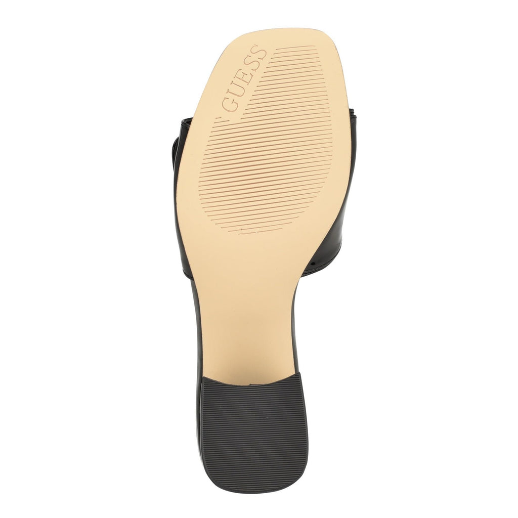 GUESS Women's GALLAI Heeled Sandal, Black 002, 6M