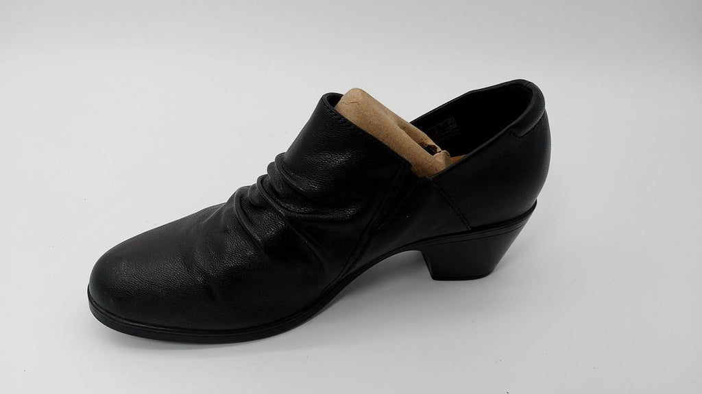 Clarks Women's Emily2 Cove Pump, Black Leather, 10 Wide