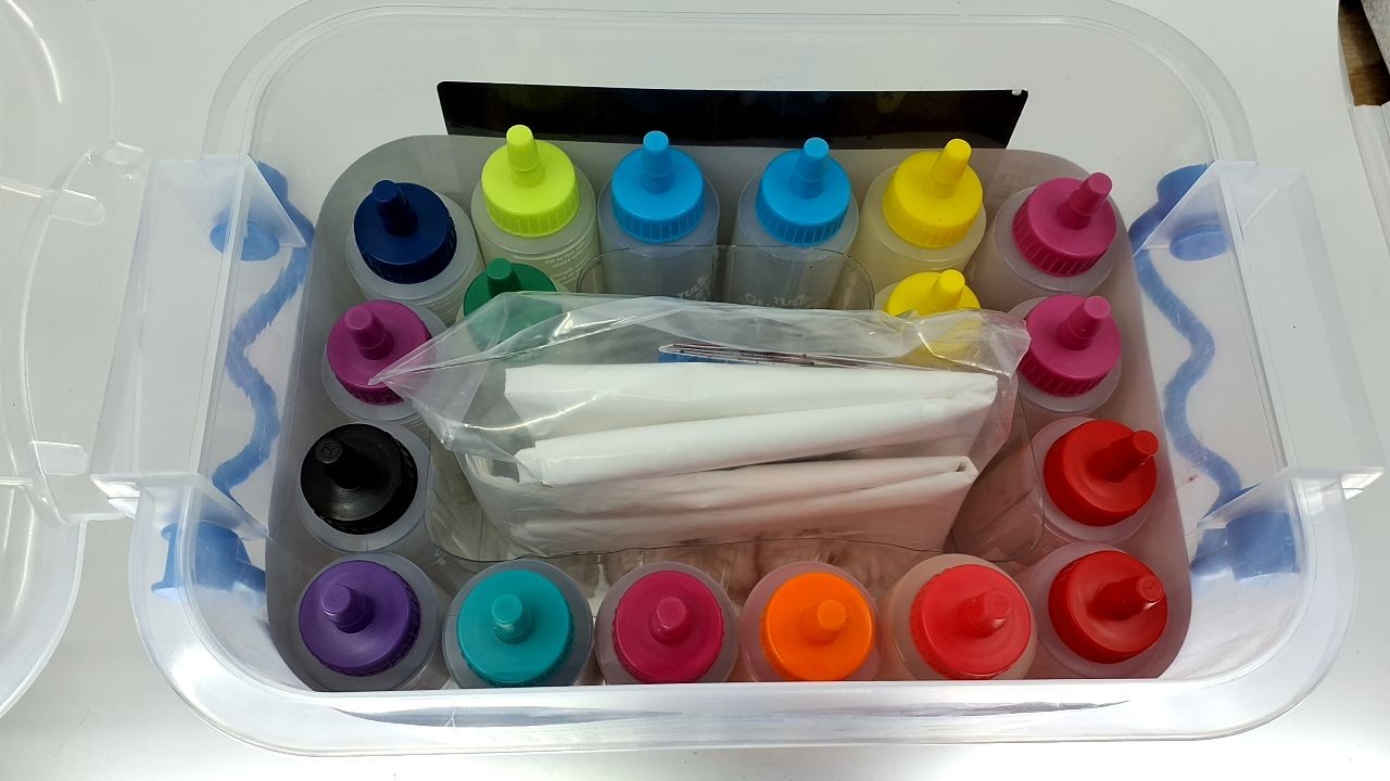 Tulip One-Step Tie-Dye Party Kit, Set of 123