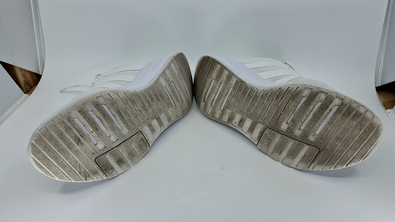 adidas Women's Racer TR23 Sneaker, White/Zero Metallic/Grey, 8