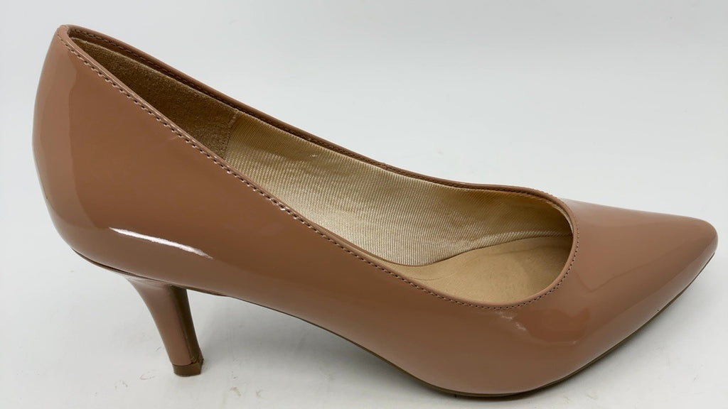 LifeStride Womens Sevyn Pump Desert Nude Patent 7 W