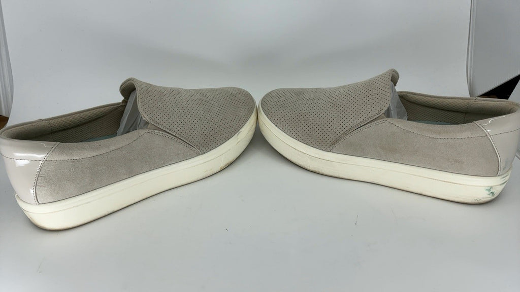 Dr. Scholl's Womens Nova Slip On Sneakers, Light Grey/White, Size 8