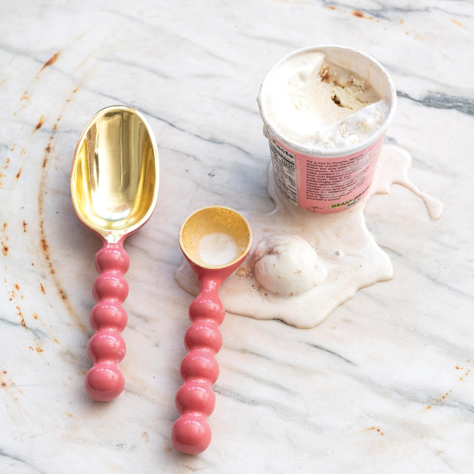 Creative Co-Op Enameled Aluminum Kitchen Scoop, Pink and Gold