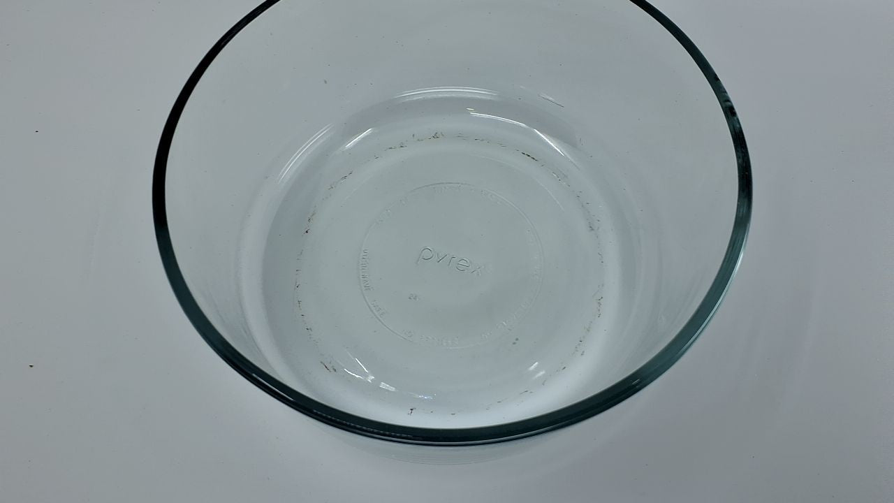 Pyrex 7 Cup Glass Food Storage Container - Microwave & Dishwasher Safe