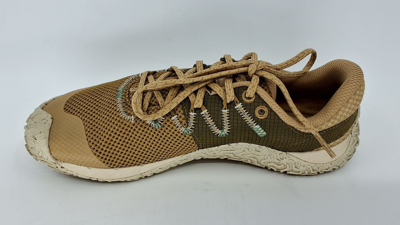 Merrell Women's Trail Glove 7 Sneaker, Tan, 8.5