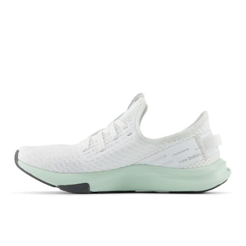 New Balance Women's DynaSoft Nergize Sport V2 Shoes, White/Silver, 9 Wide