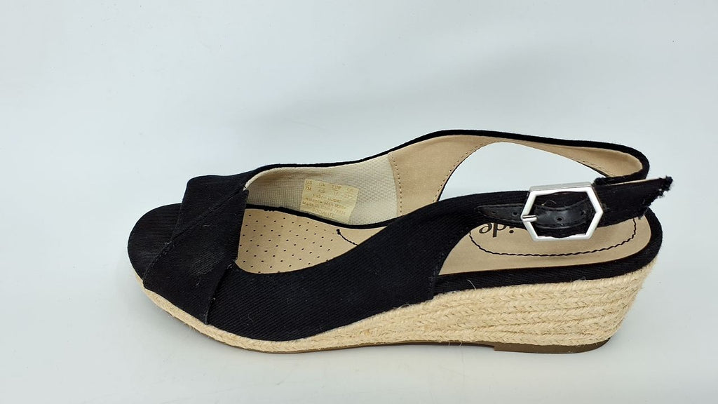 LifeStride Women's Socialite Sandal, Black, 7 M US