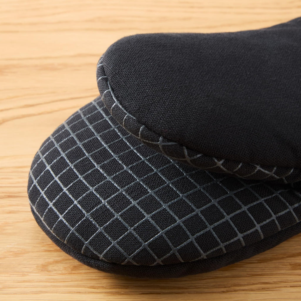 Oven Mitts 2-Pack, KitchenAid Heat Resistant 600°F, Matte Black, 5.5"x9"