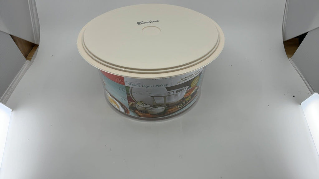 Euro Cuisine Greek Yogurt Maker 2 Quart Patented Strainer White