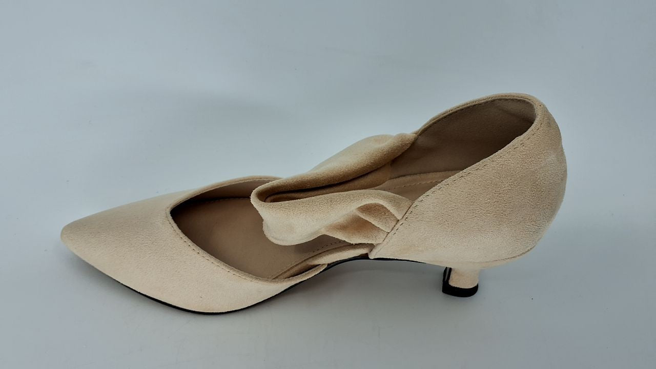 Womens 7.5 Low Kitten Heel Pumps Nude Slip On Ankle Strap Cutout