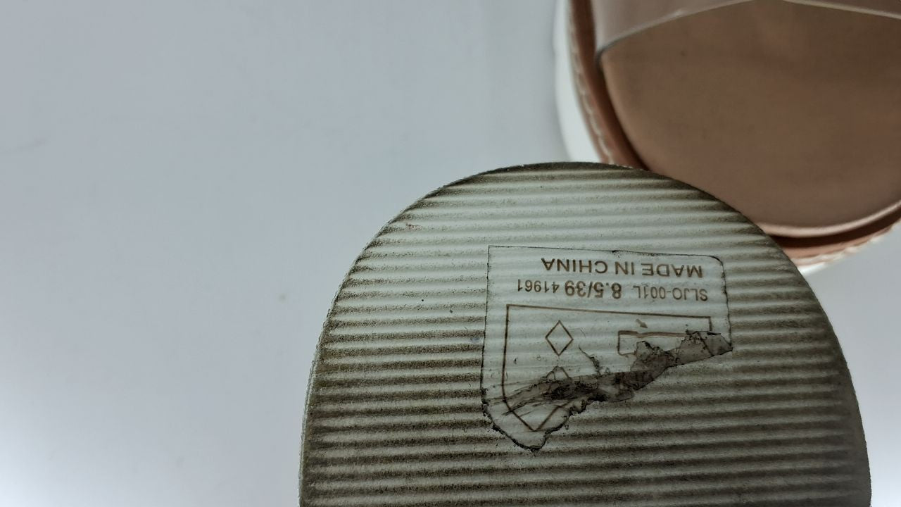 Chinese Laundry Women's SURFS UP Sandal, Clear, 8.5 US M