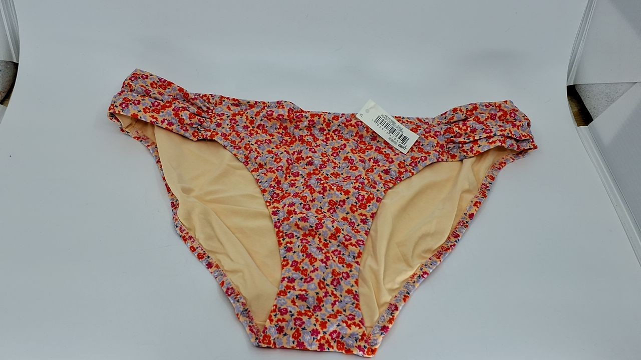 Amazon Essentials Women's AE1676686, Pale Peach, Micro Floral, XL