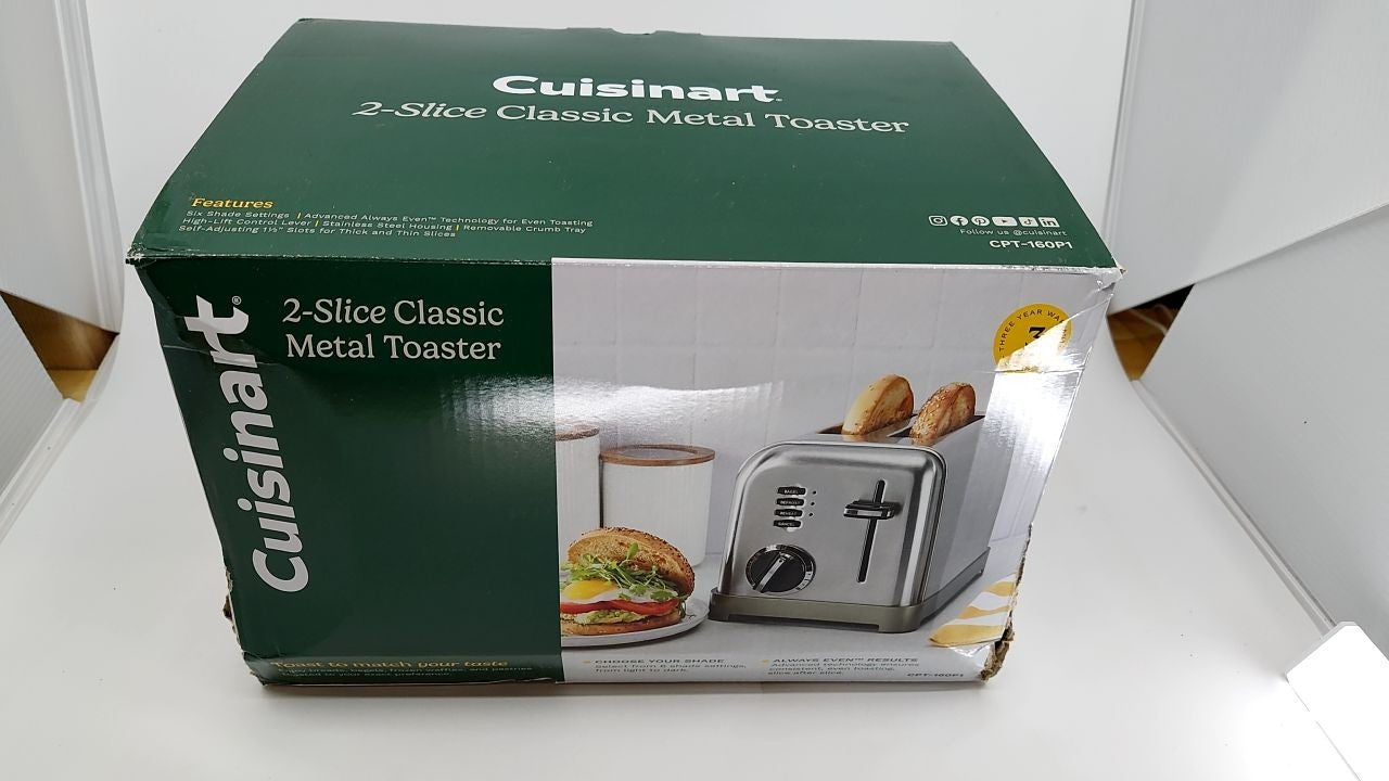 Classic Series 2-Slice Stainless Steel Wide Slot Toaster