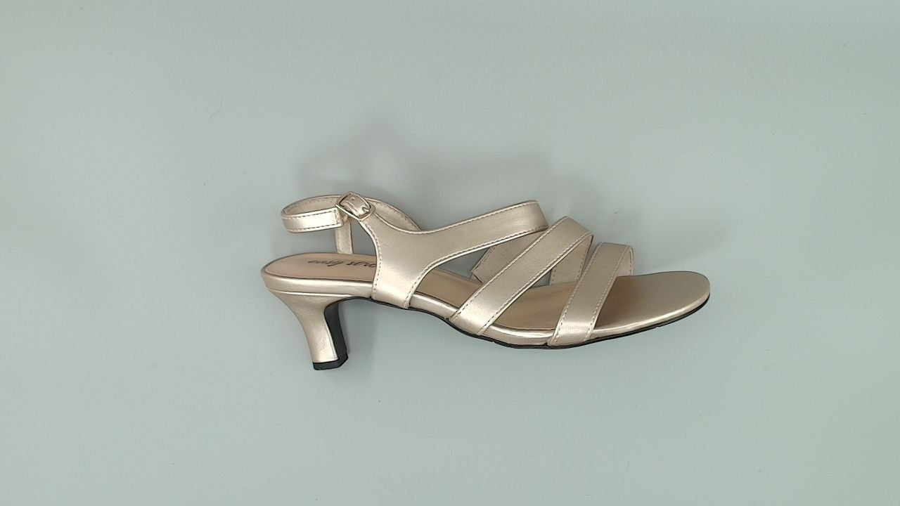 Easy Street Women's Como Heeled Sandal, Champagne, 10
