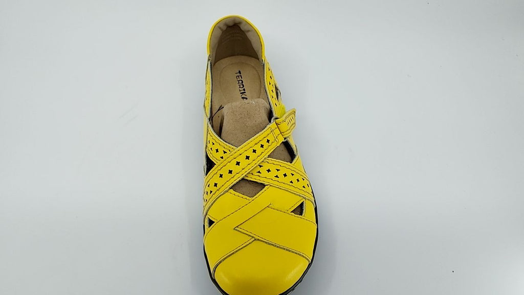 TERRIKAT Women's 6.5 M Yellow Loafers, Slip On Leather Walking Shoes