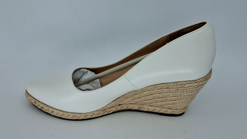 White Pointed Toe Wedge Sandals, Women's Size 7, Espadrille Style