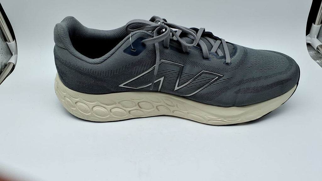 Men's New Balance Fresh Foam 680 V8 Running Shoe, 16 X-Wide, Grey/Black