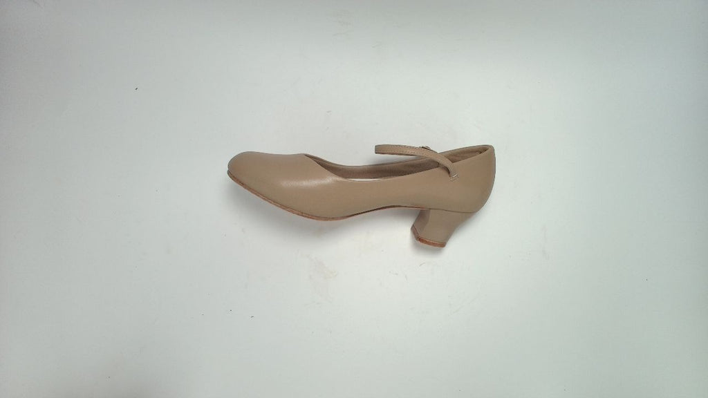 Capezio Women's Cassie Jr. Character Shoe, Caramel, 6M