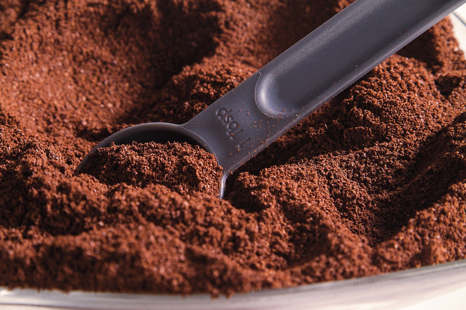 1.5 Quart Airtight Coffee Storage Container w/ Scoop - Tinted Plastic