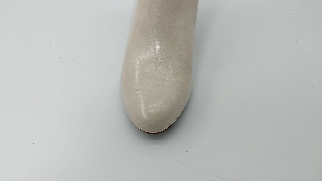 Naturalizer Womens Lottie Ornament Detail Ankle Bootie Porcelain White 8.5 M