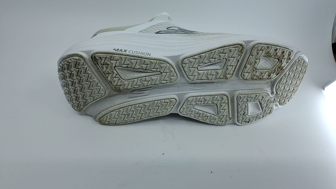 Skechers Men's Max Cushioning Endeavour Sneaker, White, 9.5