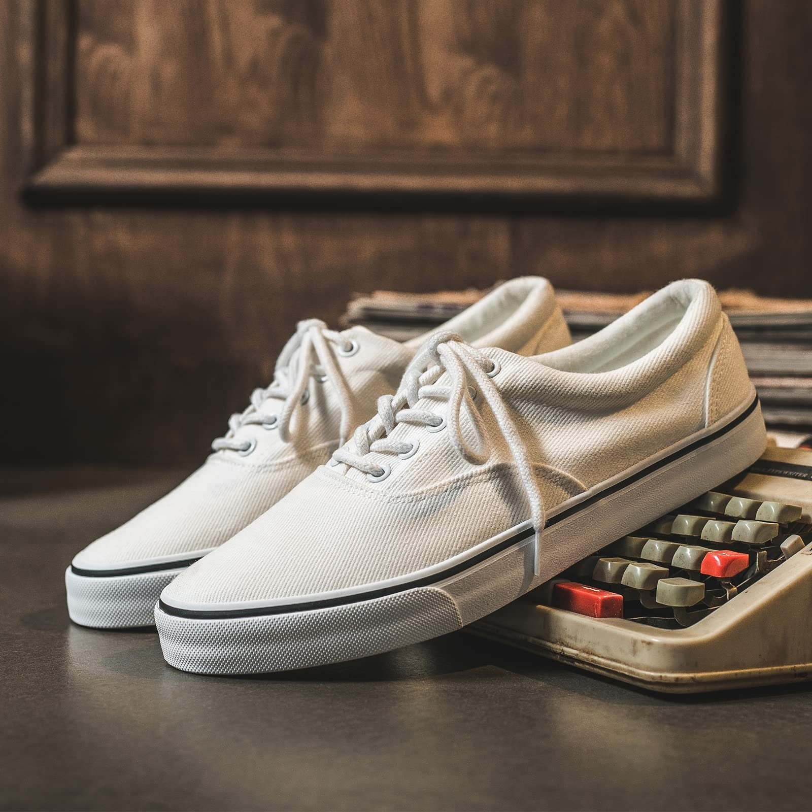 Mens Size 12 White Canvas Sneakers Low Top Fashion Shoes