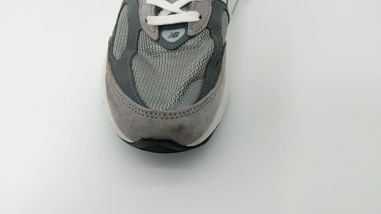 New Balance Men's FuelCell 990 V6 Sneaker, Grey/Grey, 9.5 Wide
