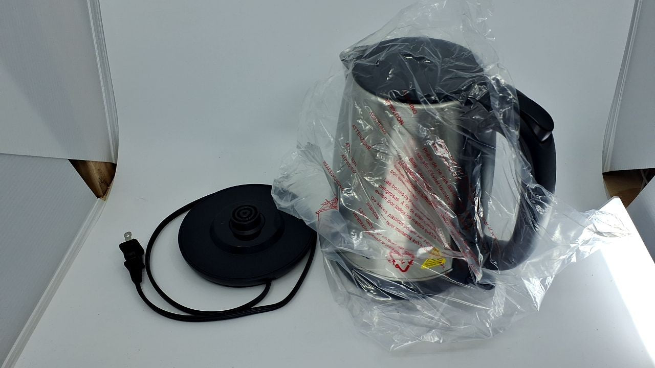 BPA-Free 1.7L Electric Kettle, Stainless Steel, Auto Shut-Off, Silver