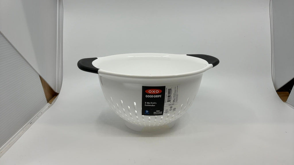 OXO Good Grips 3 QT Plastic Colander