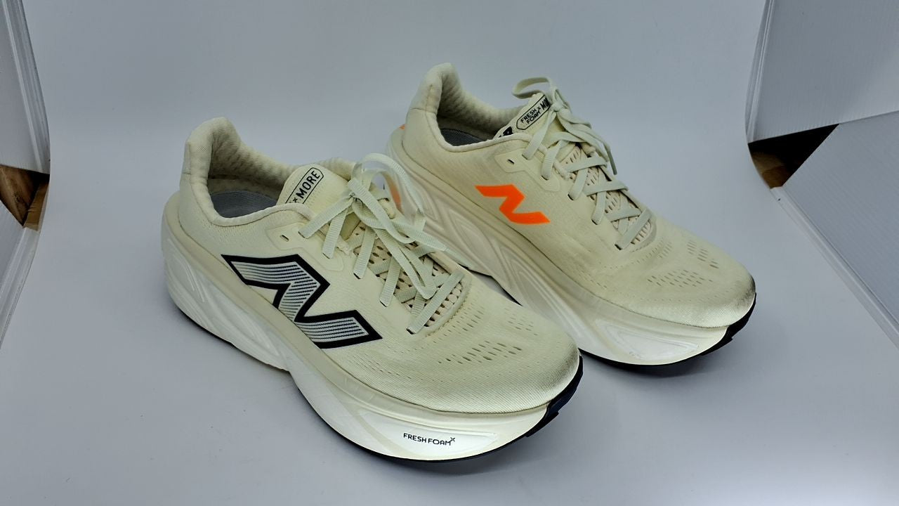 New Balance Women's Fresh Foam X More V5 Running Shoe 9.5 Angora/Sea Salt