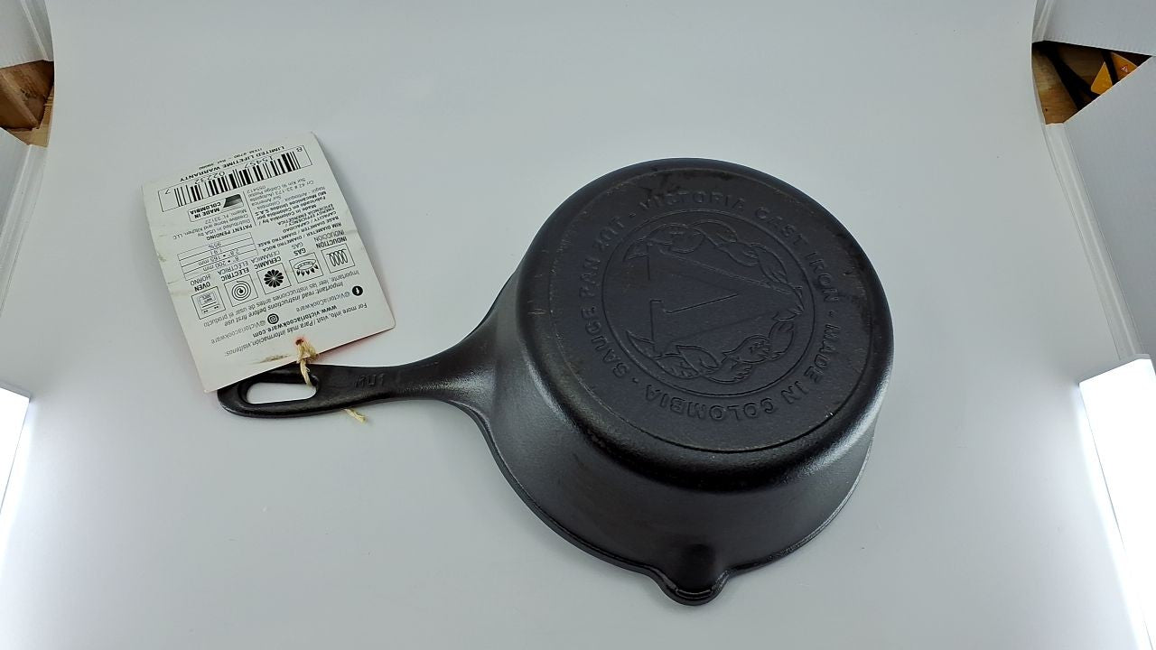 Victoria Cast Iron Saucepan, Cast Iron Melting Pot, Made in Colombia, 2QT
