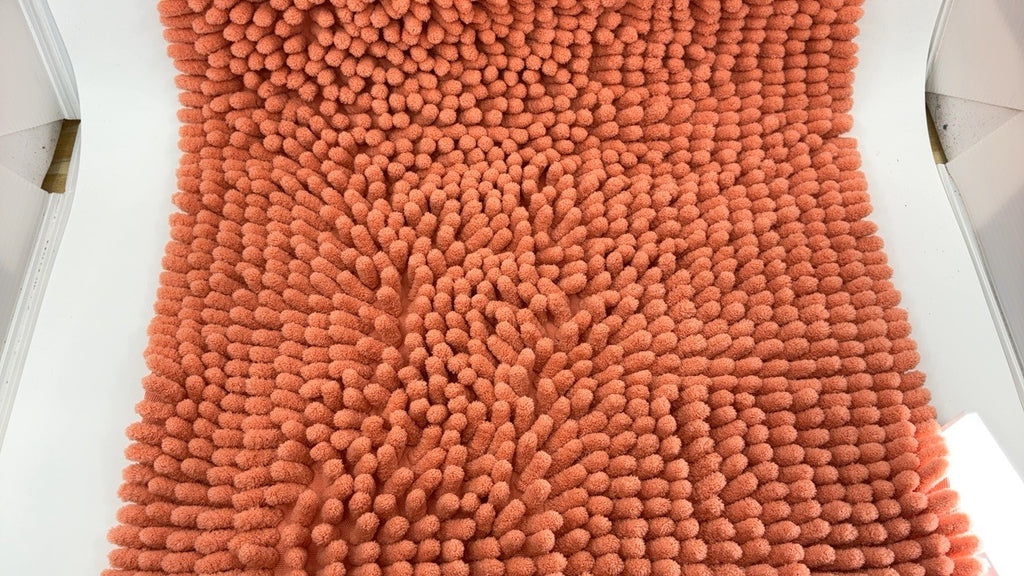 Non-Slip Chenille Bath Mat 24x17 in Coral, Quick Dry & Durable