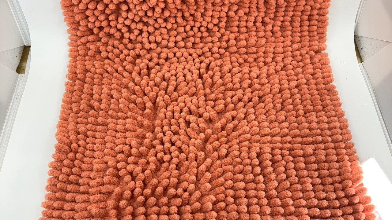 Non-Slip Chenille Bath Mat 24x17 in Coral, Quick Dry & Durable