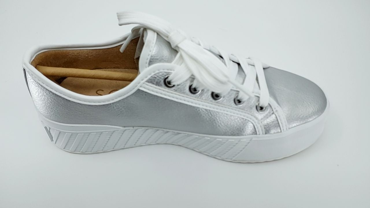 Naturalizer Soul Women's Iliana Sneaker Silver Metallic 6 W