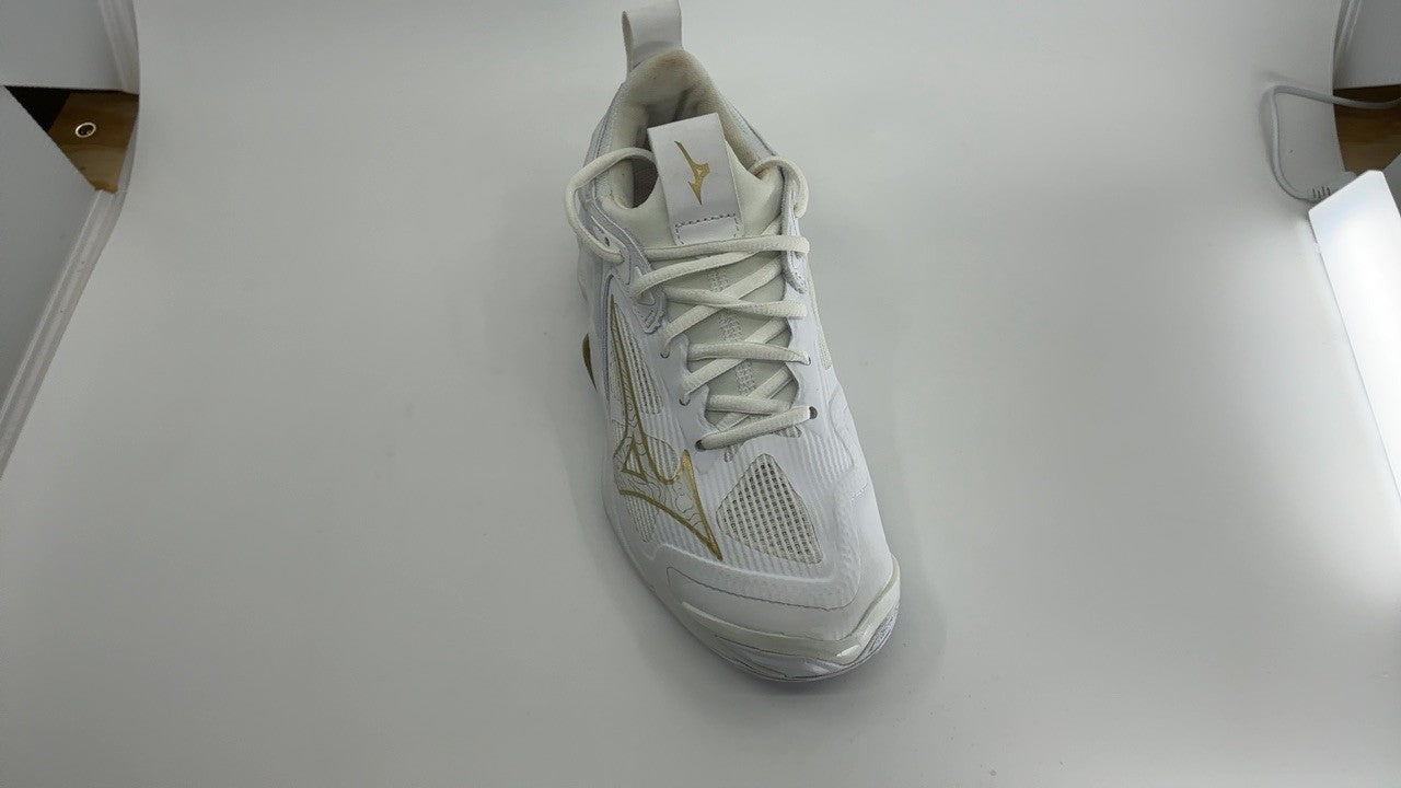 Mizuno Wave Momentum 3 Women's Volleyball Shoe, White-Gold, 6