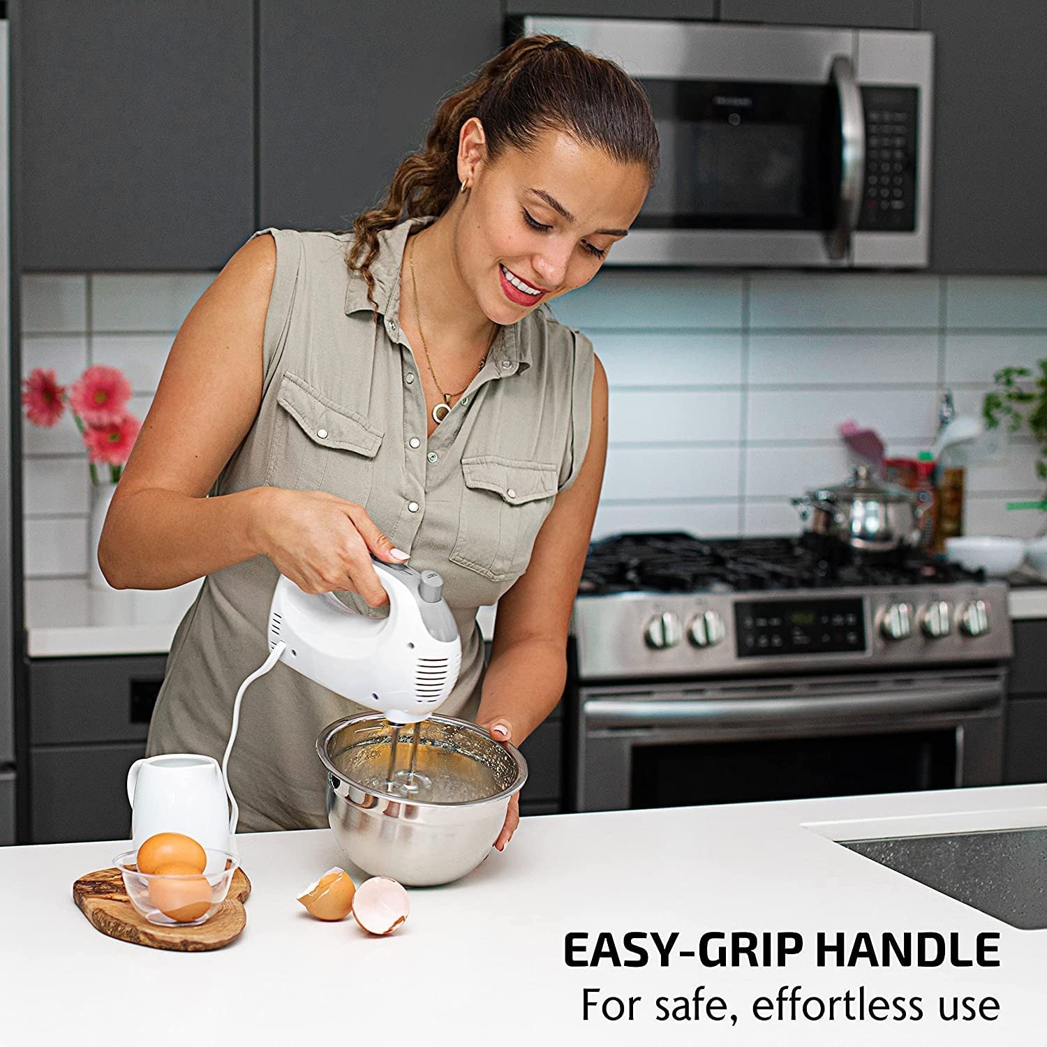 OVENTE 5-Speed Hand Mixer 150W White w/ Storage Case & Whisk Attachments