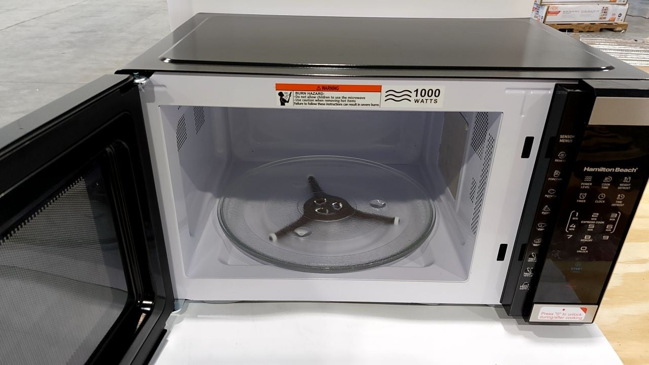 Hamilton Beach 1.1 cu ft Countertop Microwave Ovens in Stainless Steel