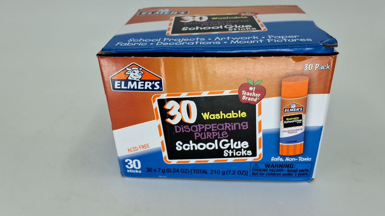 Elmer's Disappearing Purple Glue Sticks, 30 Count, 7g, Classroom Use