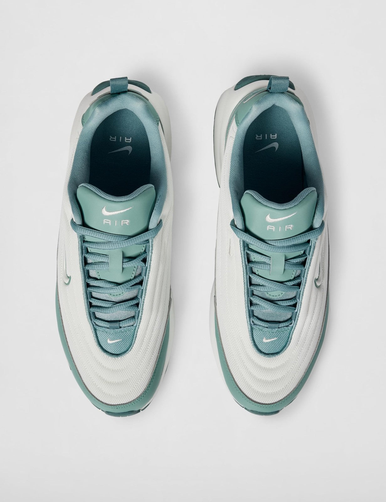 Nike Women's Air Max Portal Shoes, Cannon/Sail, 7