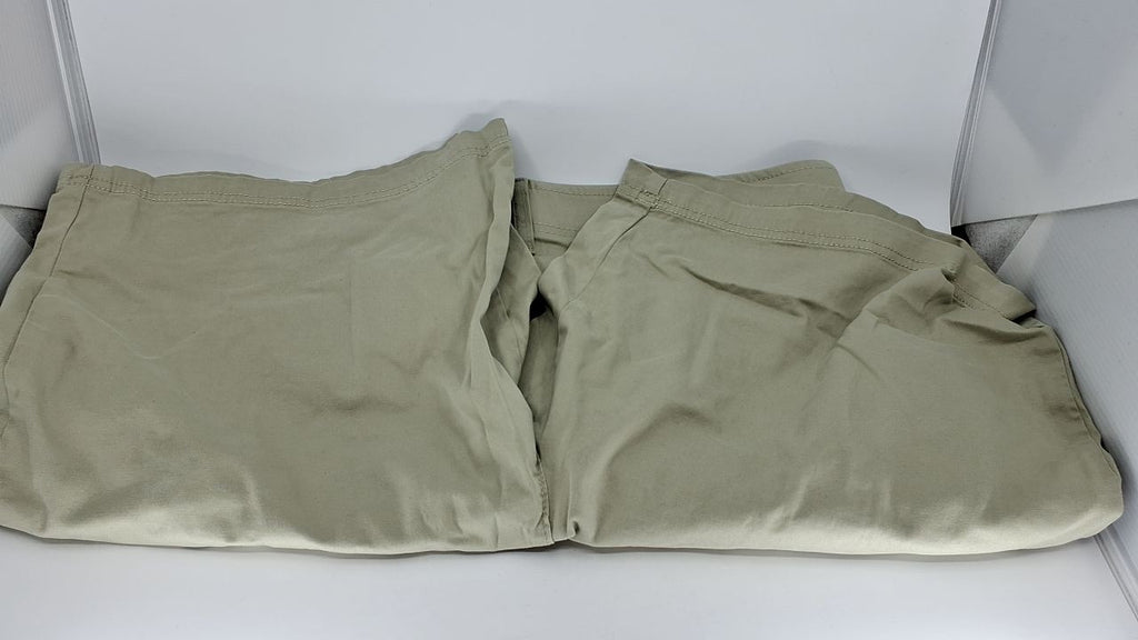 Lee Men's Extreme Motion Flat Front Short Stone 36