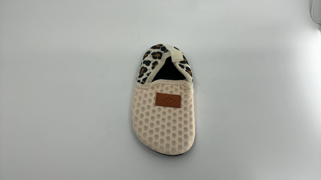 7-8 Toddler Water Shoes Slip On Beige Aqua Socks for Beach & Walking