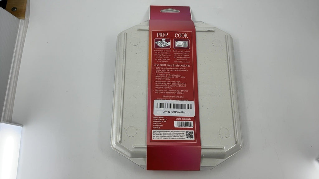 Nordic Ware Bacon Rack with Lid, 10.25x8x2 Inches