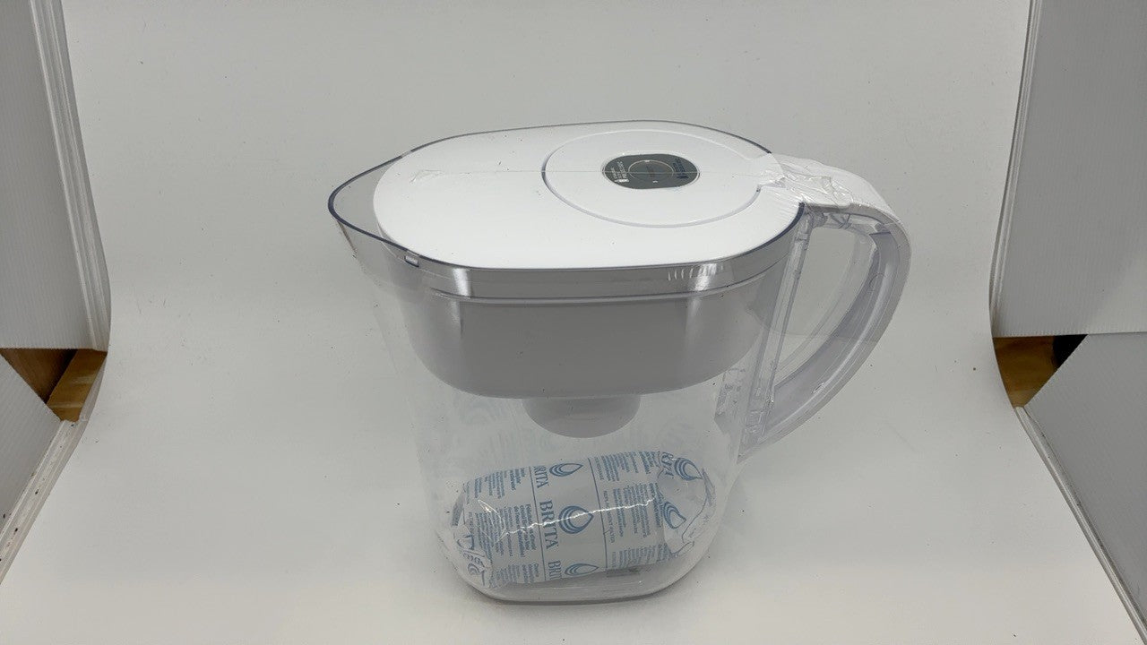 Brita Metro Water Filter Pitcher, 6-Cup, BPA Free, White, Standard Filter