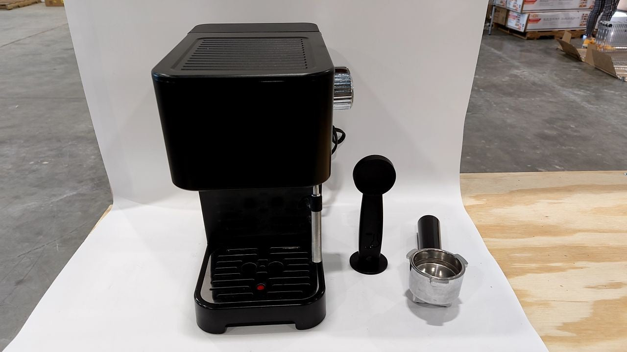 Mainstays Espresso Maker  Matte Black  950 Watts  15 Bar