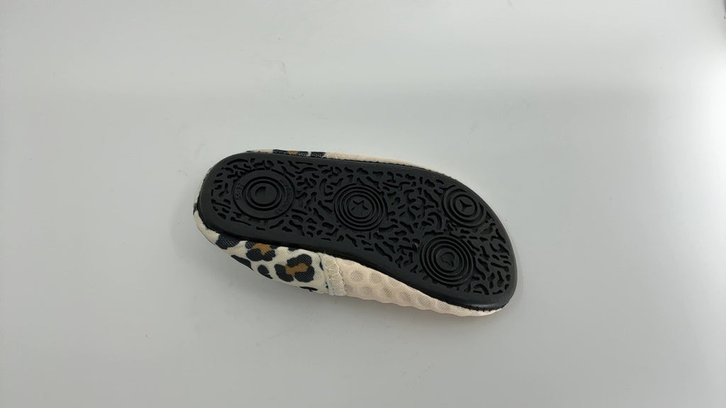 7-8 Toddler Water Shoes Slip On Beige Aqua Socks for Beach & Walking